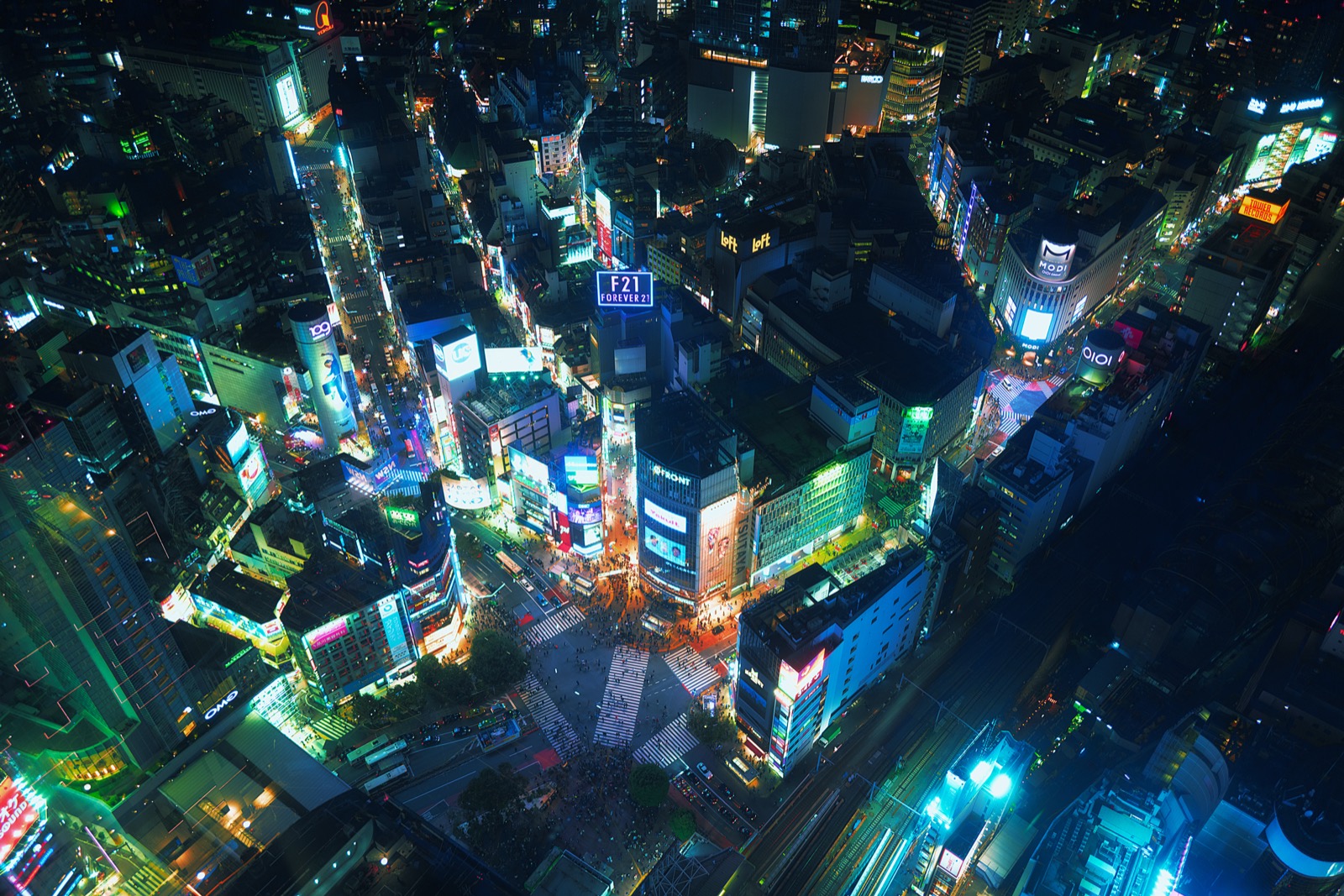 CYBERPUNK / 都市夜景 工程03 — 色を仕上げる(Color Gradingで調整)
